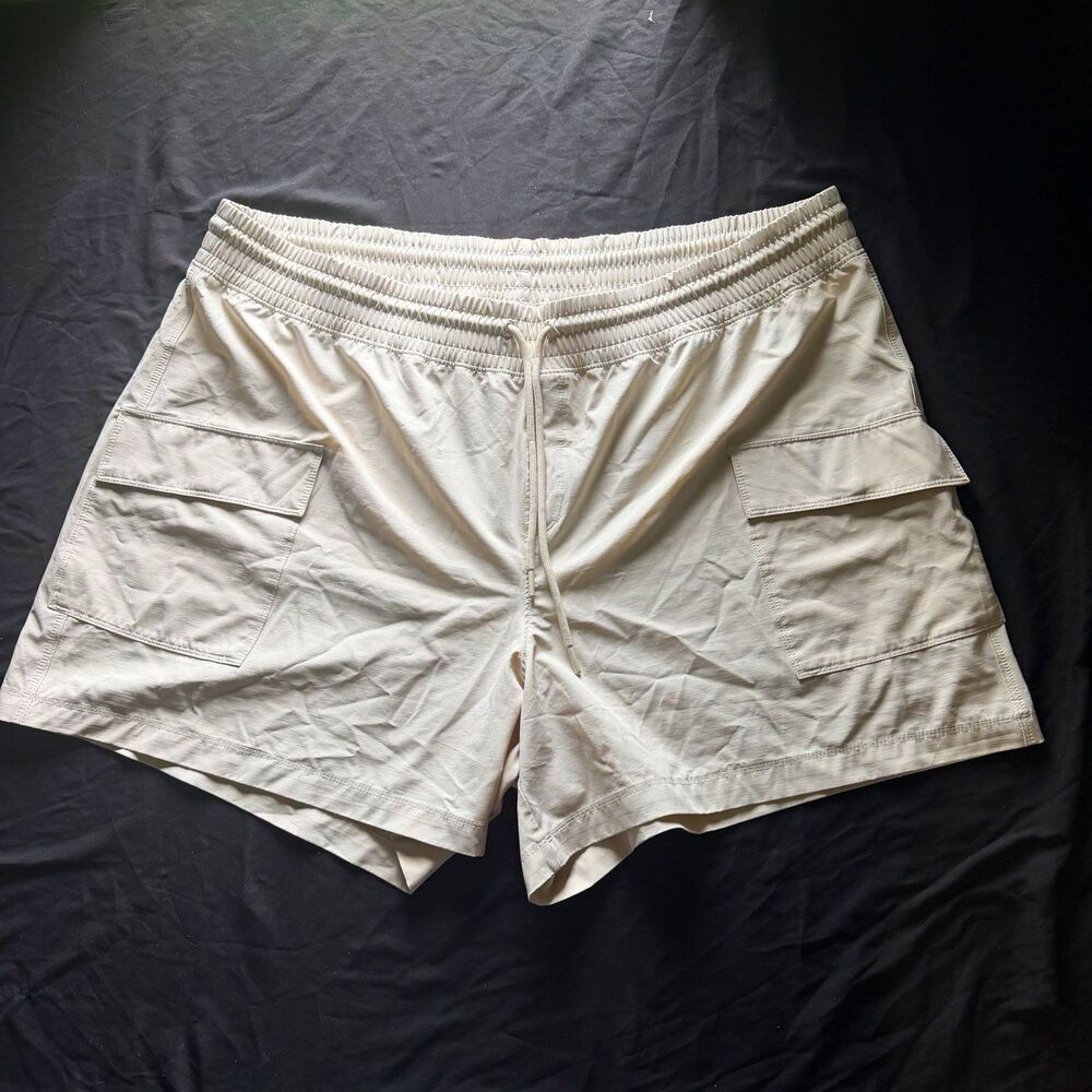 Men’s Beige Cargo Shorts 2XL 42" Waist 7" Inseam Polyester Elastic Drawstring